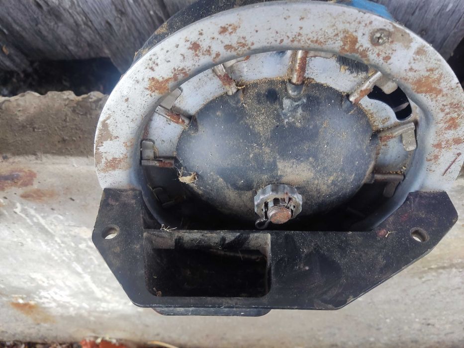 Апарат висіваючий в зборі для кукурудзи