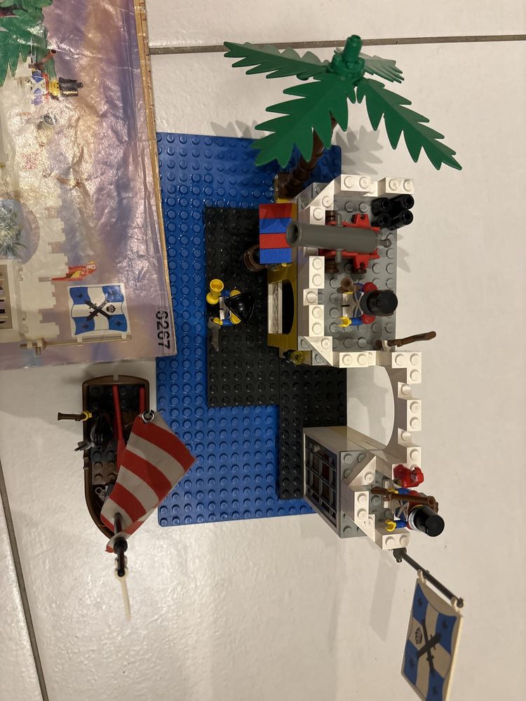 Lego 6267 Pirates Lagoon Lock-up