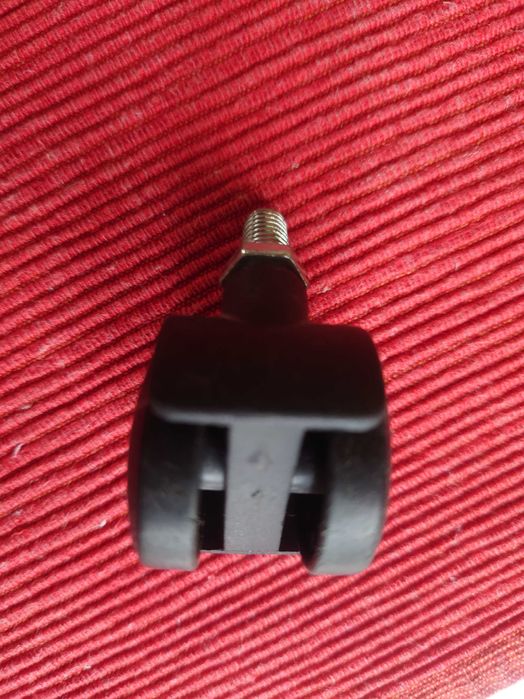 Ролики меблеві, б/к - 8 шт. (4 + 4), - 30 грн./шт.