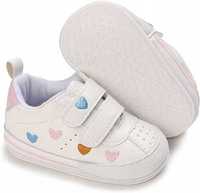 Białe niemowlęce buty na rzepy 18