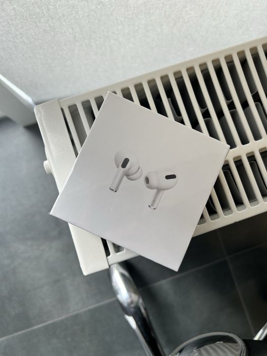 Навушники AirPods Pro - оригінал нові
