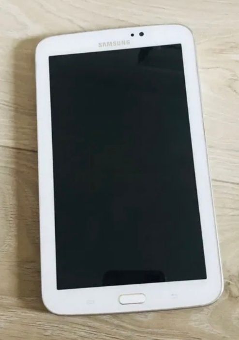 tablet samsung galaxy tab3 SM-T311 wersja 3G biały stan IDEALNY