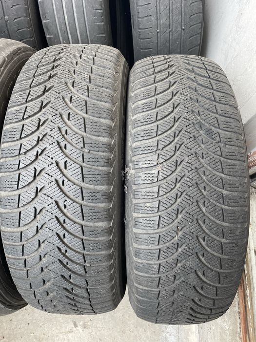 Резина зимова R16 205/60 Michelin Alpin