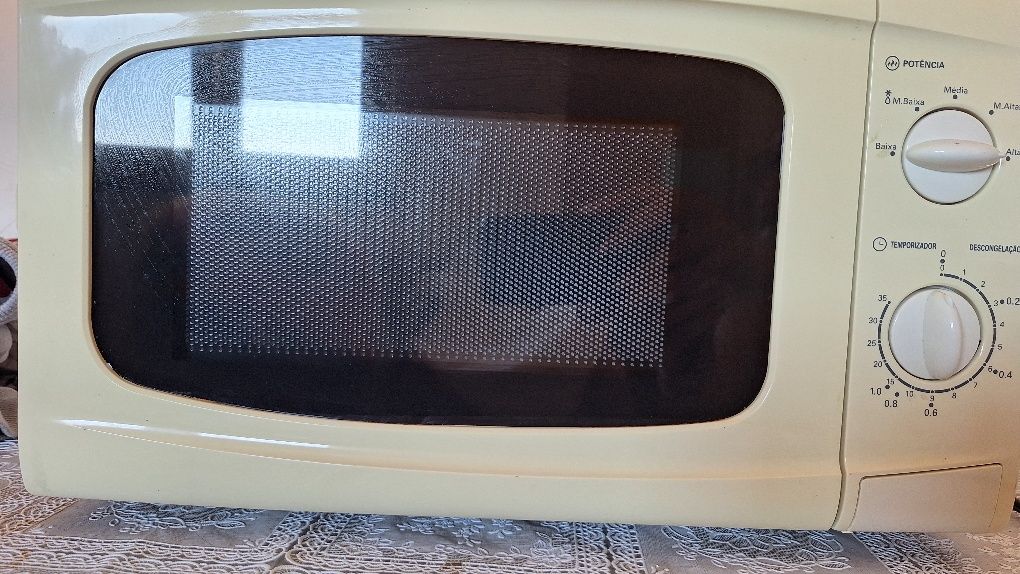 Vendo  microondas