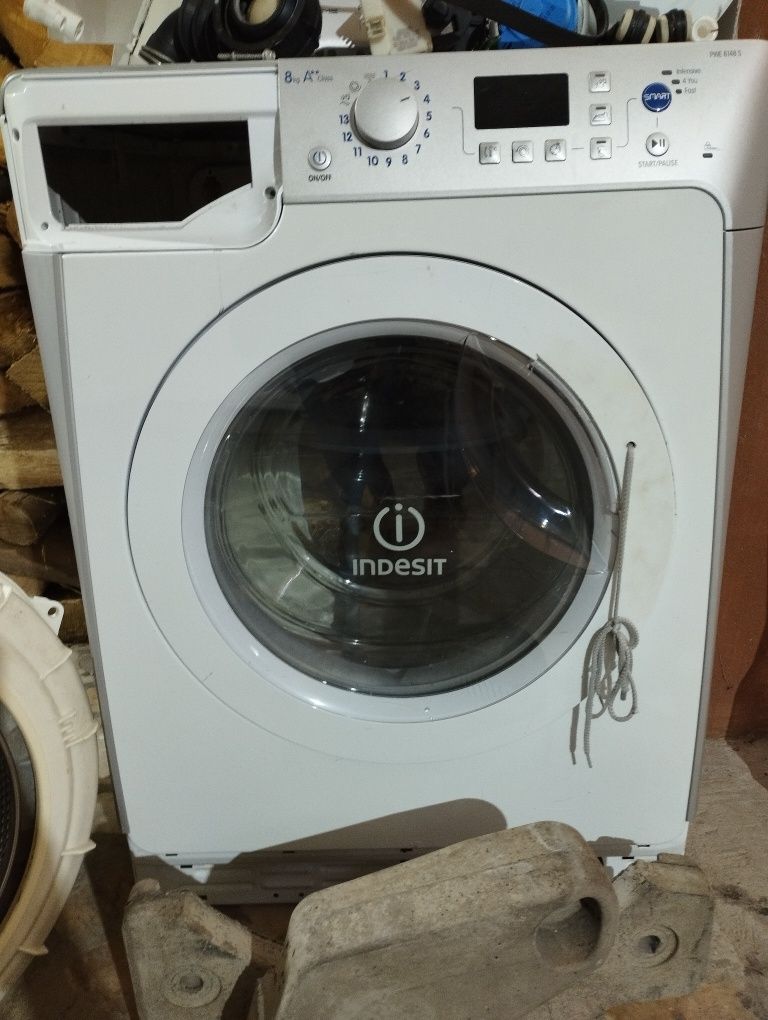 Máquina Lavar Roupa INDESIT PWE 8148 S 8kg  *Peças*