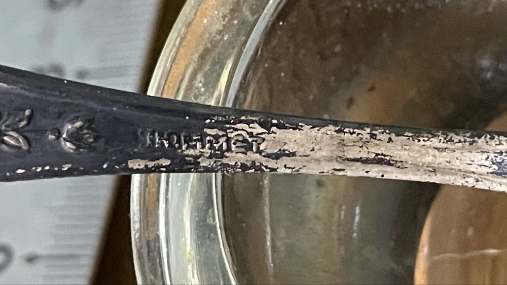 Солонка з ложечкою-горячі емалі (1юммет)