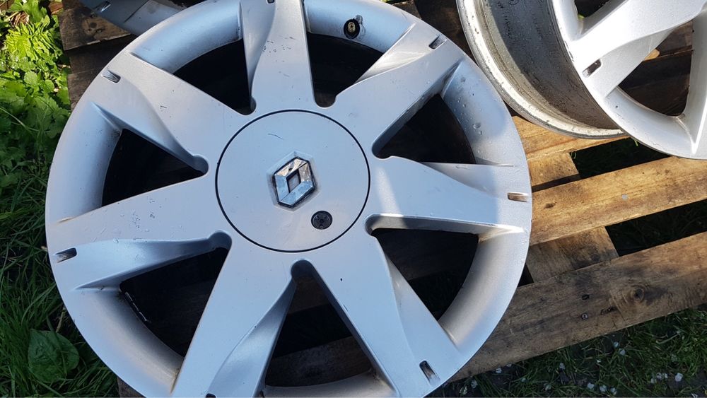 Диски Рено R17 состояние идеальное