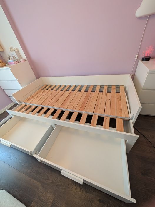Cama de solteiro que se transforma em cama de casal