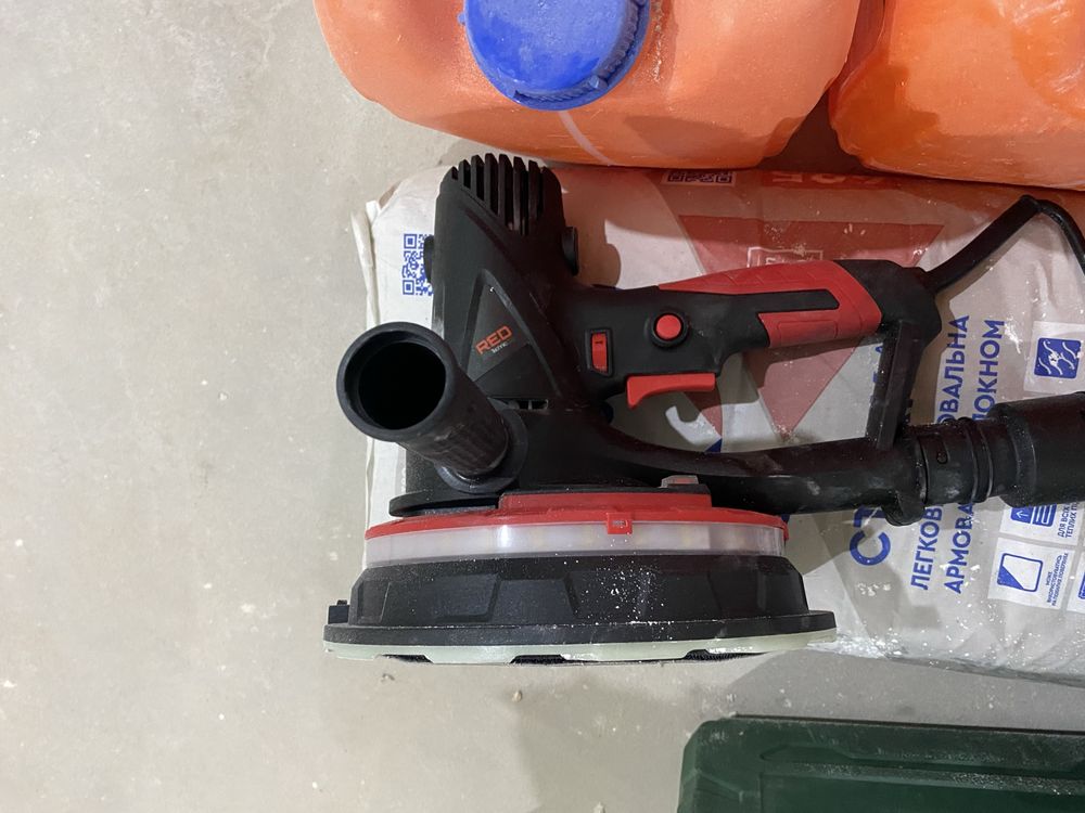 Шліфмашина RED TECHNIC RTSDG0135