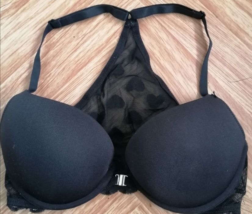 Бюстгальтер. Жіноча білизна. Стан нових. Розпродаж.