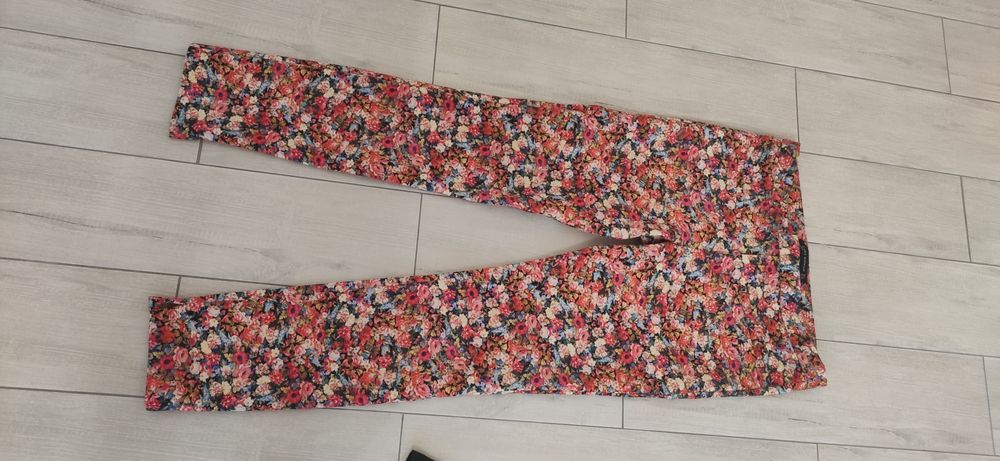 Штаны брюки Zara размер С-М укороченные зара