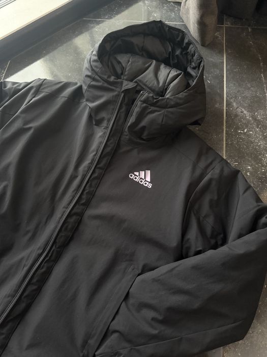 Куртка adidas жіноча