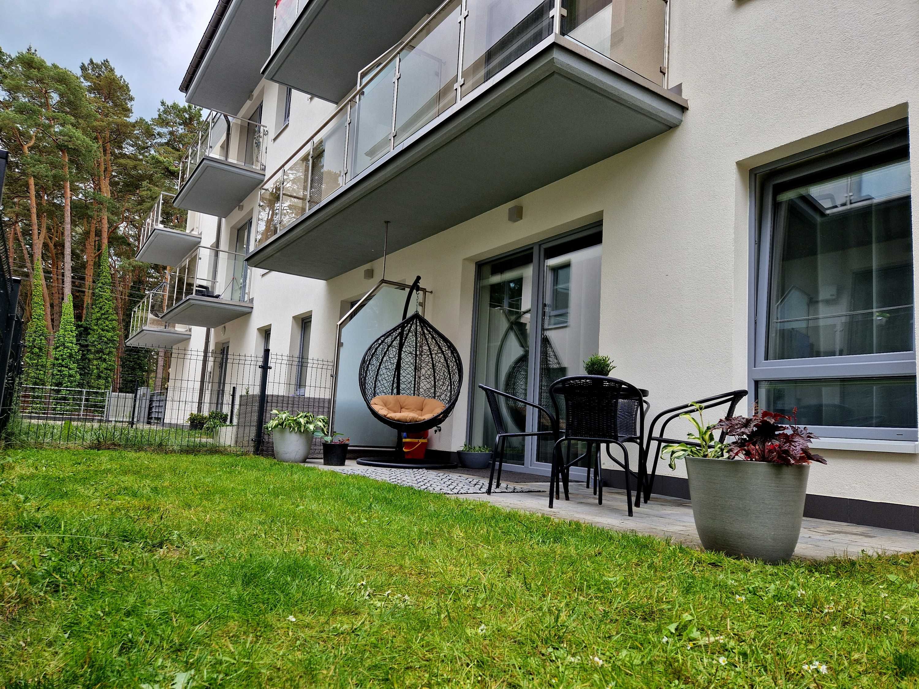 Apartament POBIEROWO - 2 pokojowy z własnym ogródkiem / 50 m. do morza