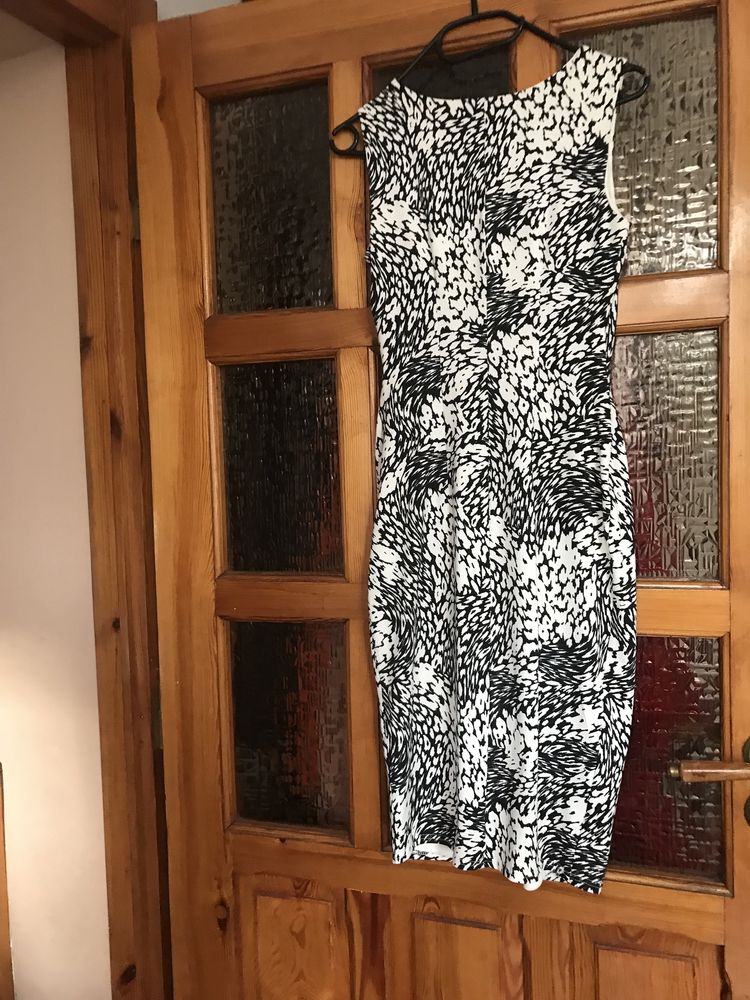 Sukienka wizytowa F&F r. 34/XS