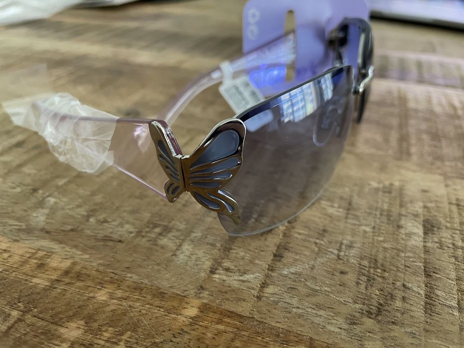 Oculos de sol borbuleta - Claire's