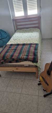 Cama de solteiro ikea +estrado + colchão