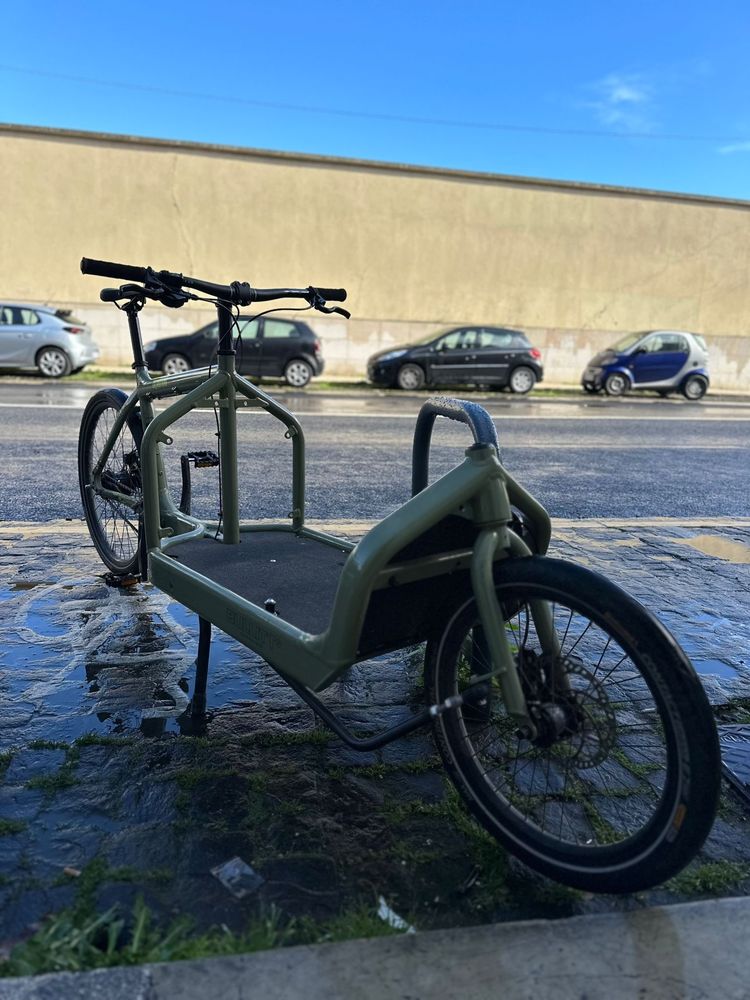 Bullitt Larrys vs Harry