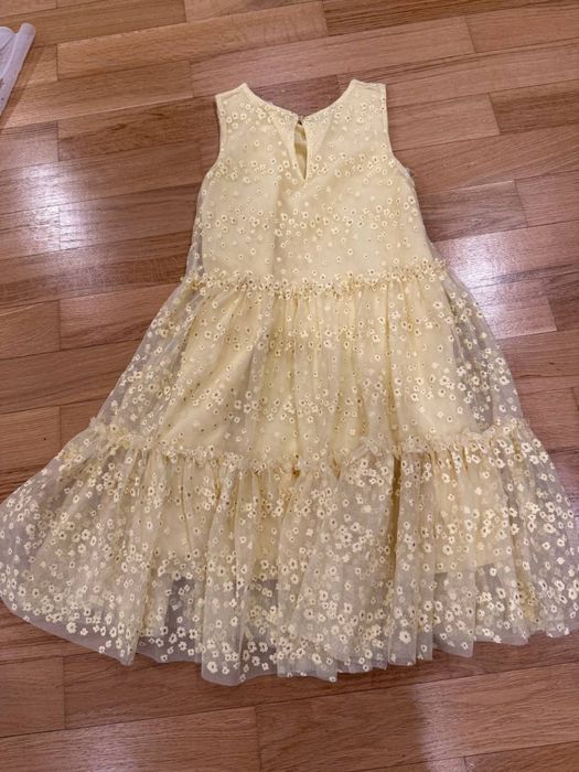 Желтое нарядное платье H&M 6-7 лет 122 см