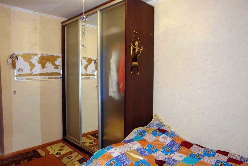 Продам 3 ком. квартиру .