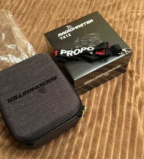 Radiomaster TX12 MKII ELRS M2 + ремінец.