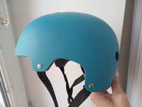 Шолом шлем для роликов скейт скейтборда велосипеда подростковый