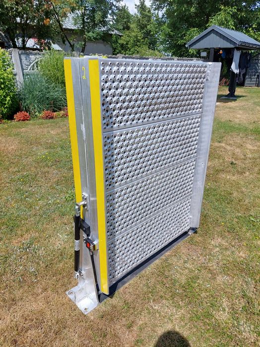 Rampa załadowcza do busa Rampa inwalidzka Nr3   240x89x127