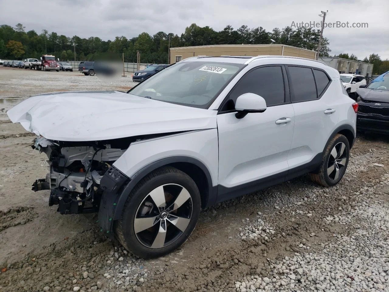 Продам автомобиль Volvo xc40