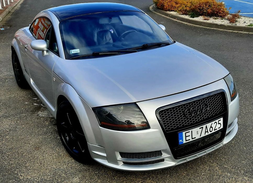 Audi TT Coupé Piękna TT Duży Gril Basowe  Wydechy ULTER POLECAM