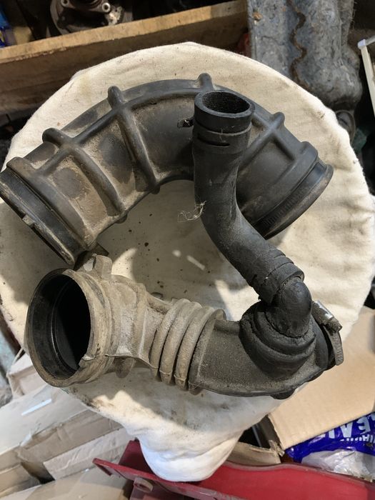 Корпус воздушного фильтра опель вектра б