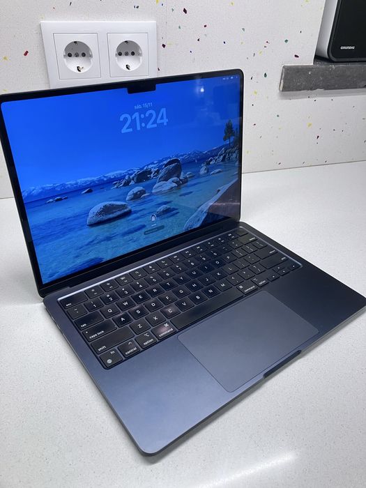 Macbook Air M2 2022