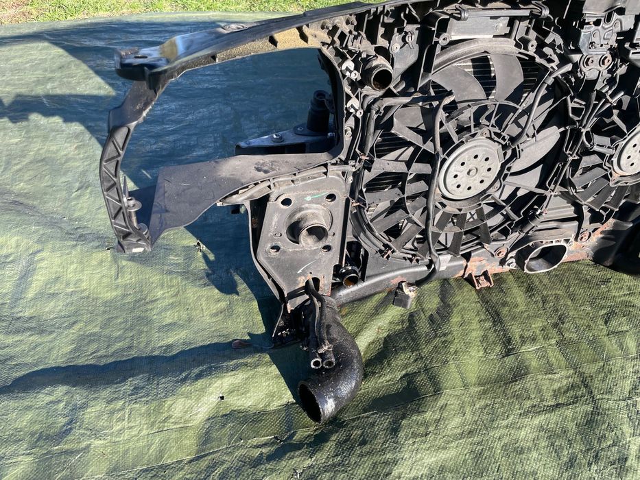 AUDI A4 B7 1.8 T 2.0 TFSI PAS pas przedni chłodnice  wentylatory belka