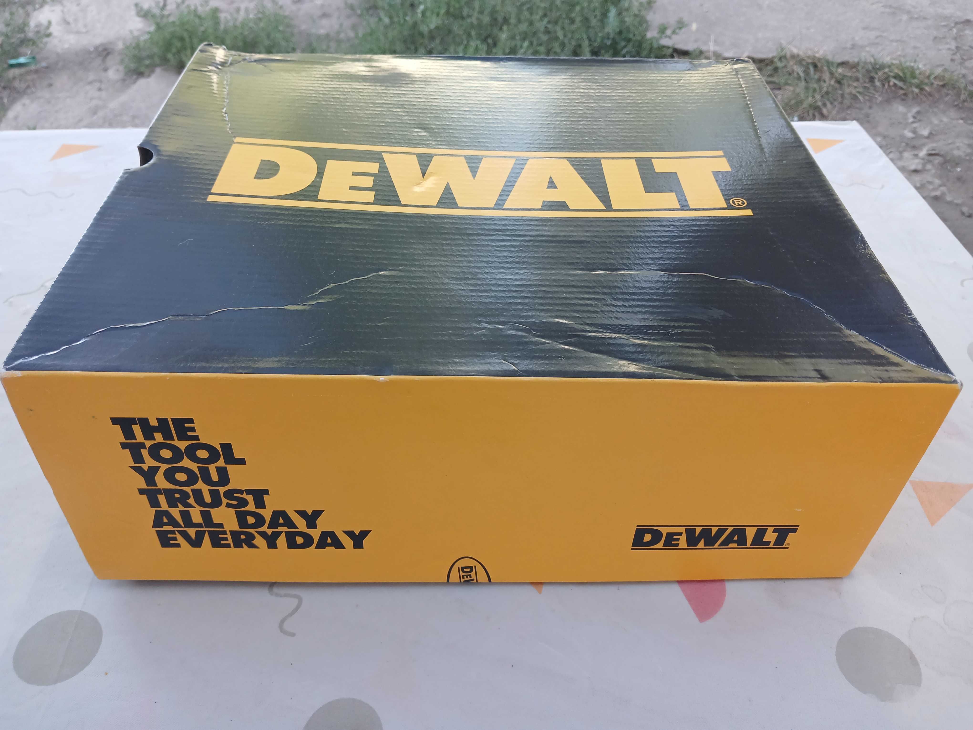 Ботинки DeWalt 42 р