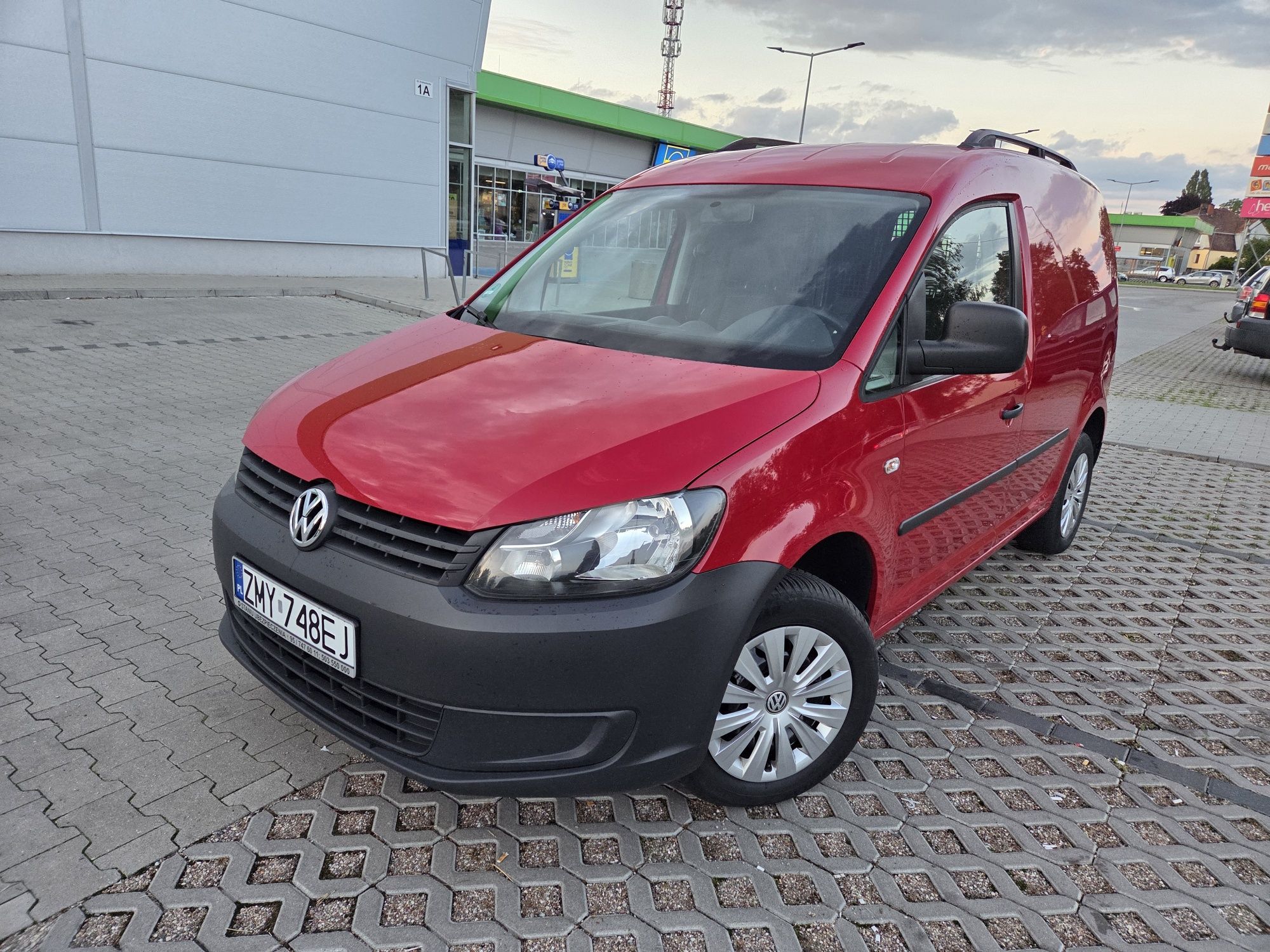 Volkswagen Caddy 1.6 TDI 2012 R. Furgon Klima Zarejestrowany w PL