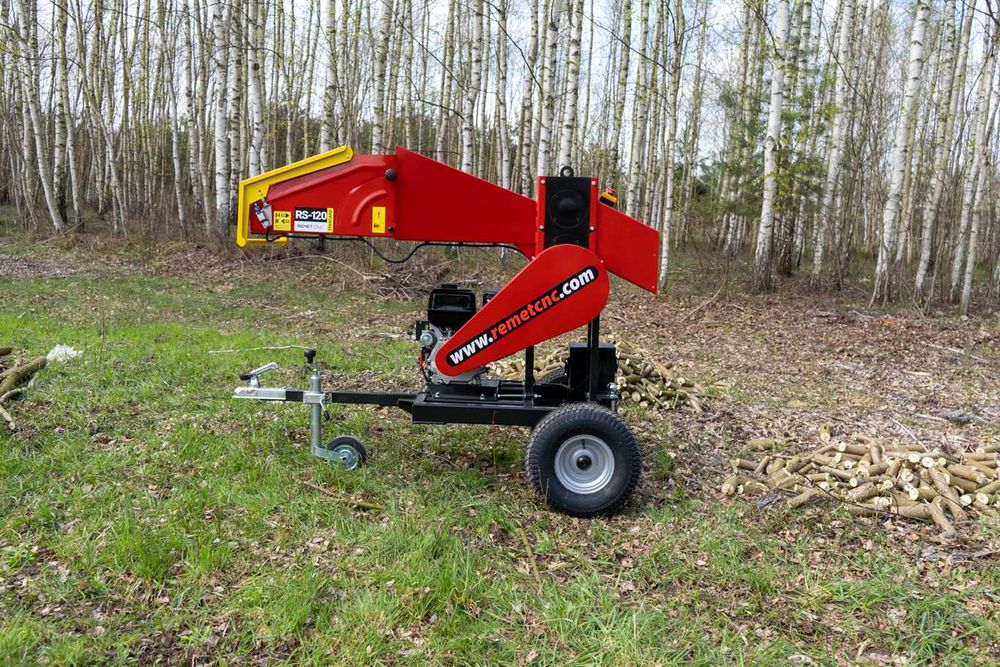 Rębak spalinowy REMET RPS-120 == rozdrabniacz do ogrodu sadu