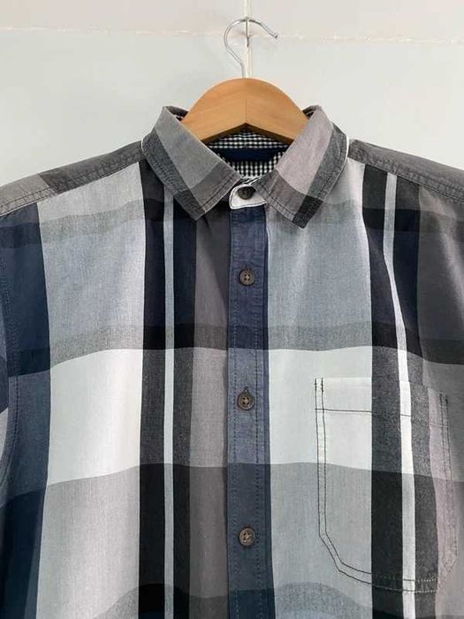 Camisa de Homem Primark - Tamanho M