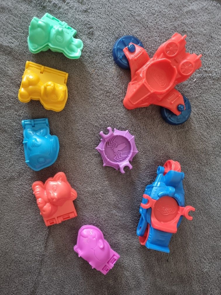 Playdoh spidermann i zwierzątka