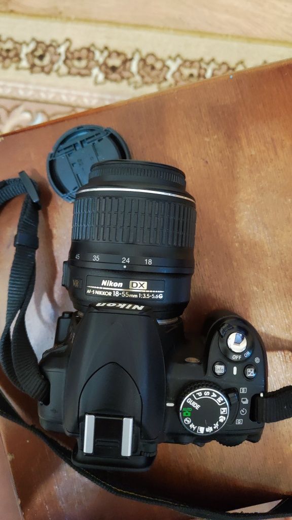 зеркальний фотоаппарат Nicon D3100