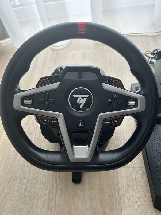 Thrustmaster T248 PS4 PS5 PC Wyścigowa kierownica i zestaw pedałów