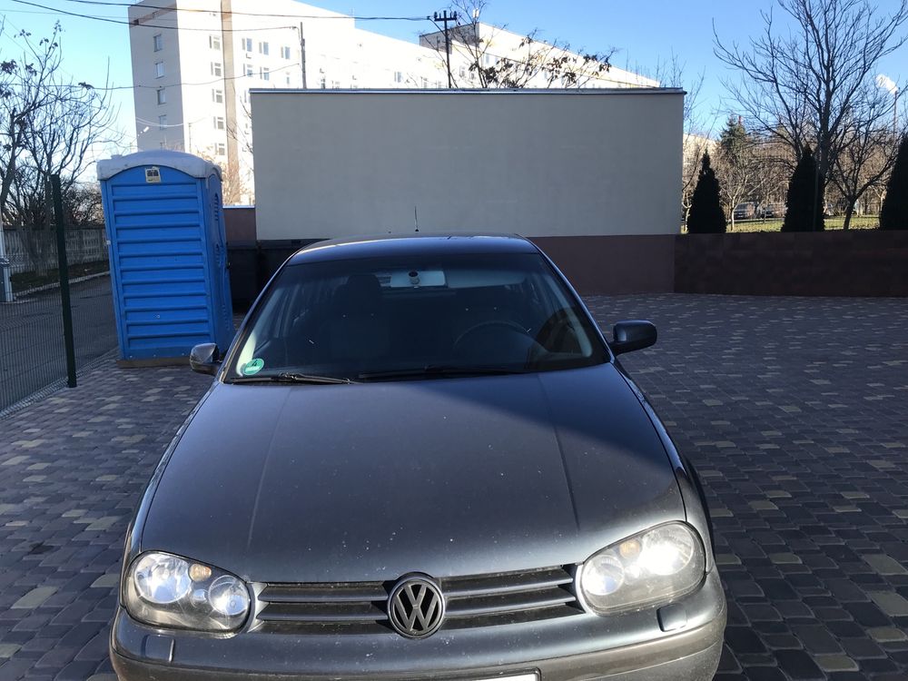 Продам авто volksvagen golf 4