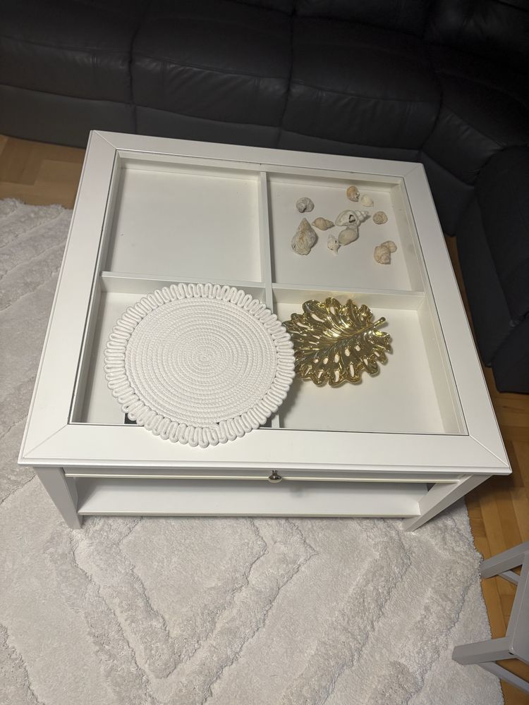 Bialy stolik kawowy ikea