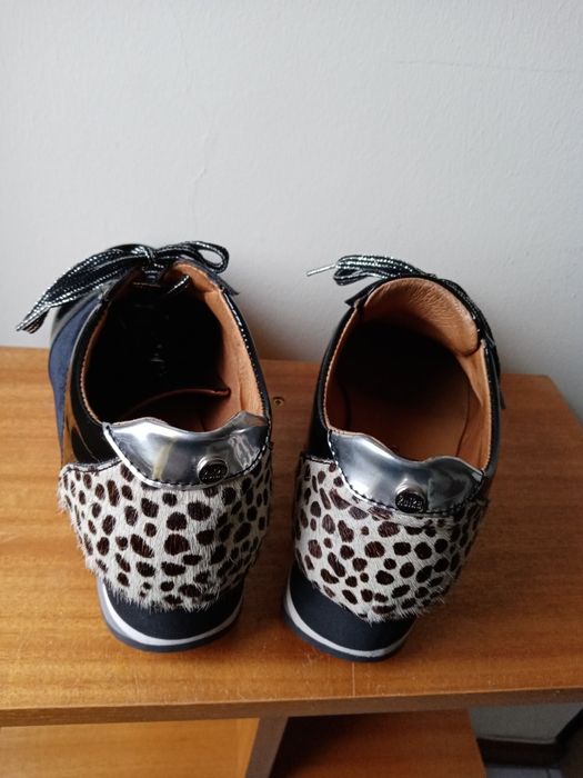 Sapatilhas Mulher em Pele