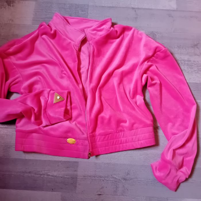 Bluza damska rozpinana welurowa nowa.