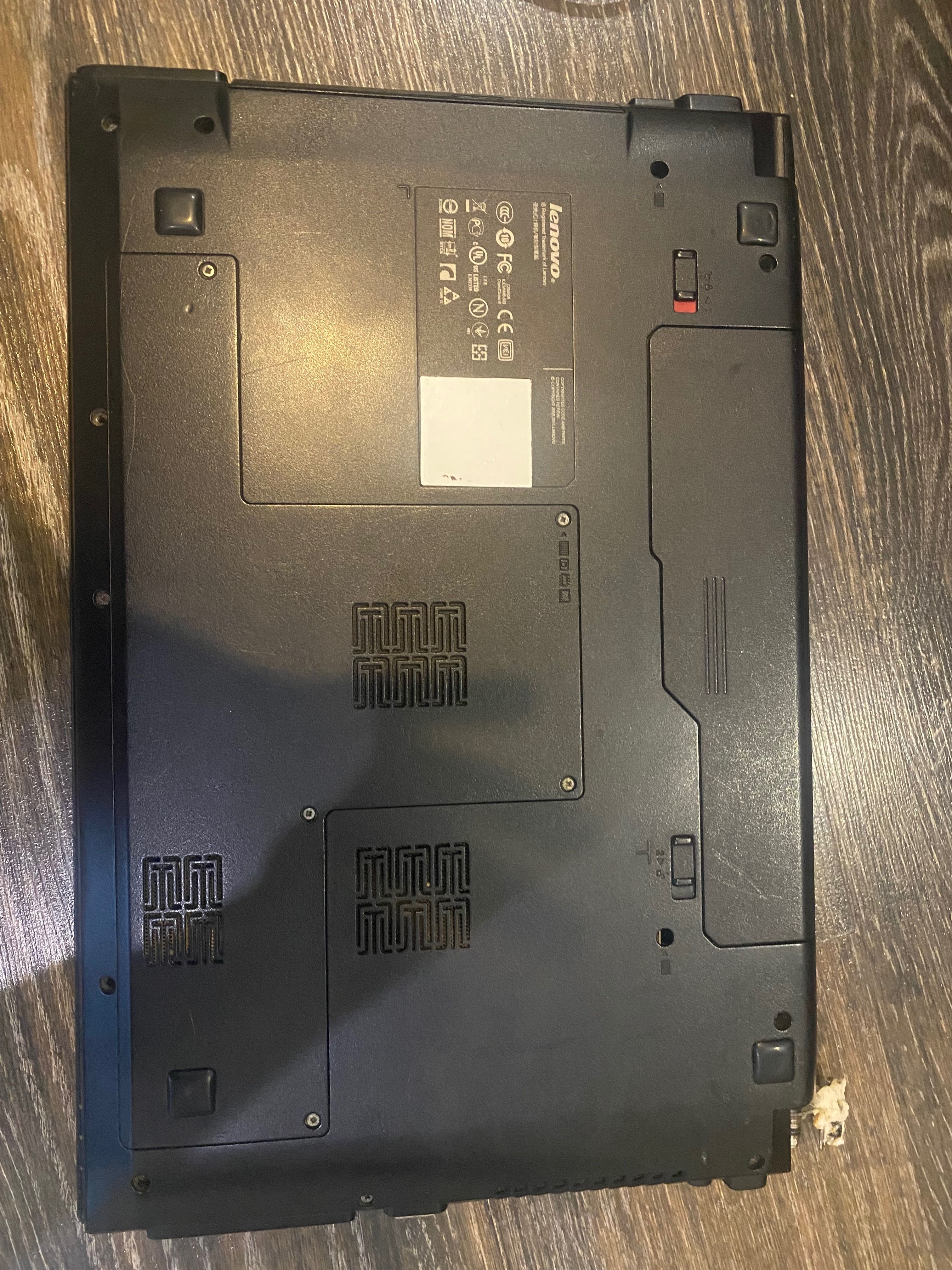 Ноутбук Lenovo b570e на запчасти