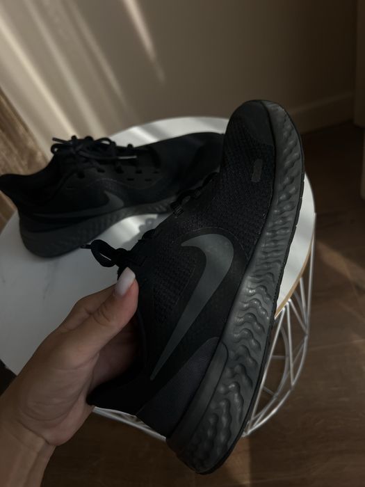 Кросівки Nike 38 розмір | чорні