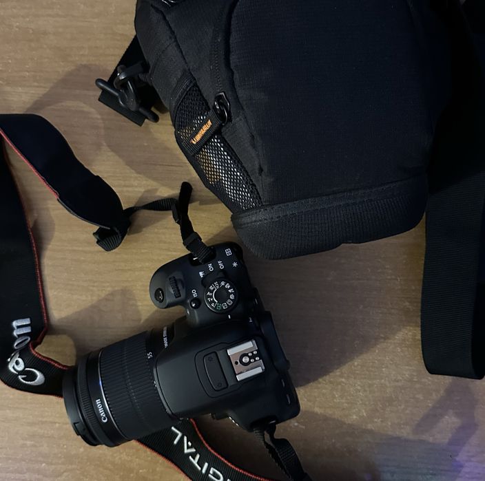 Фотоапарат Canon EOS 700D 18-55mm STM