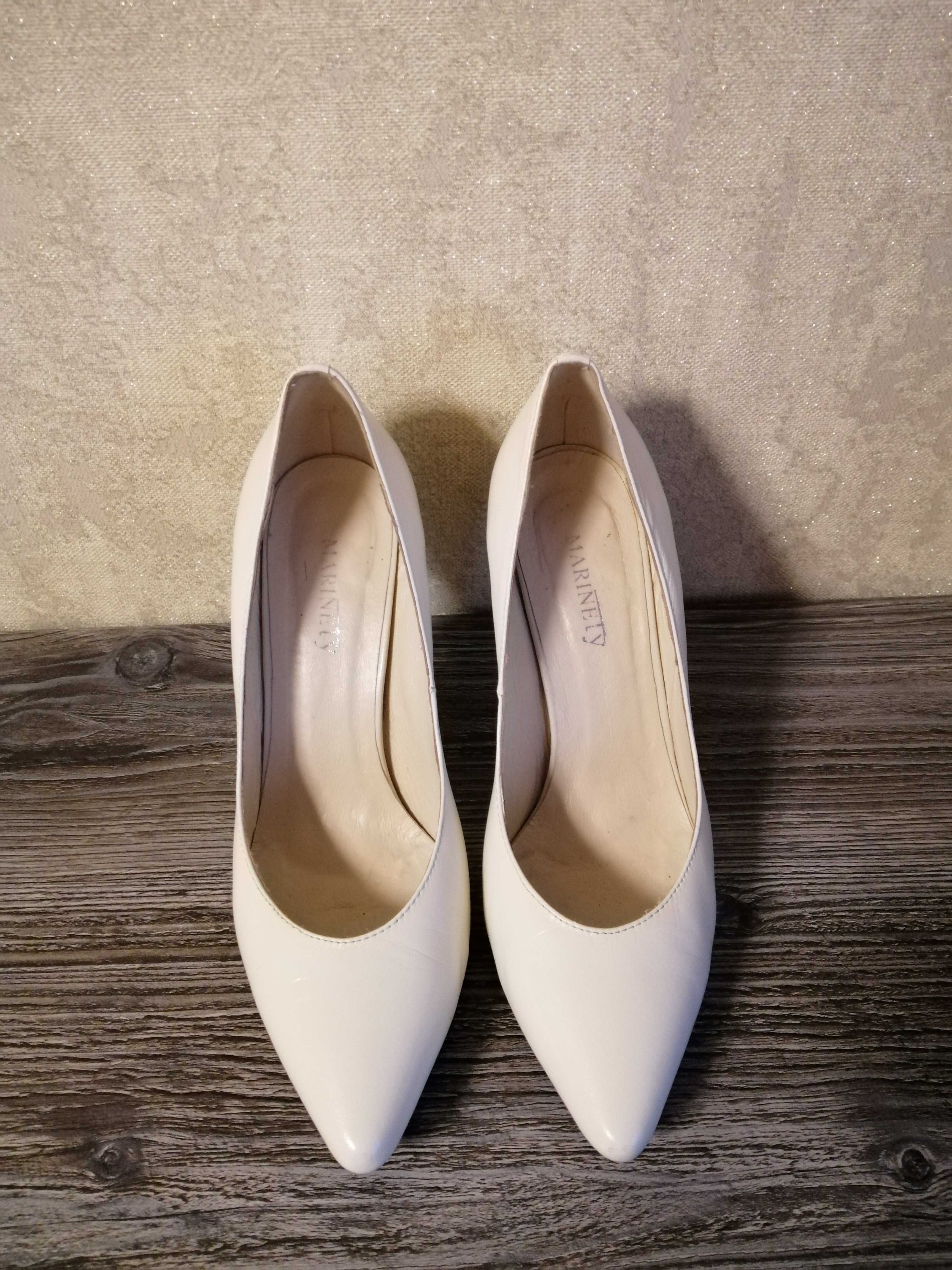 Продам Весільні туфлі