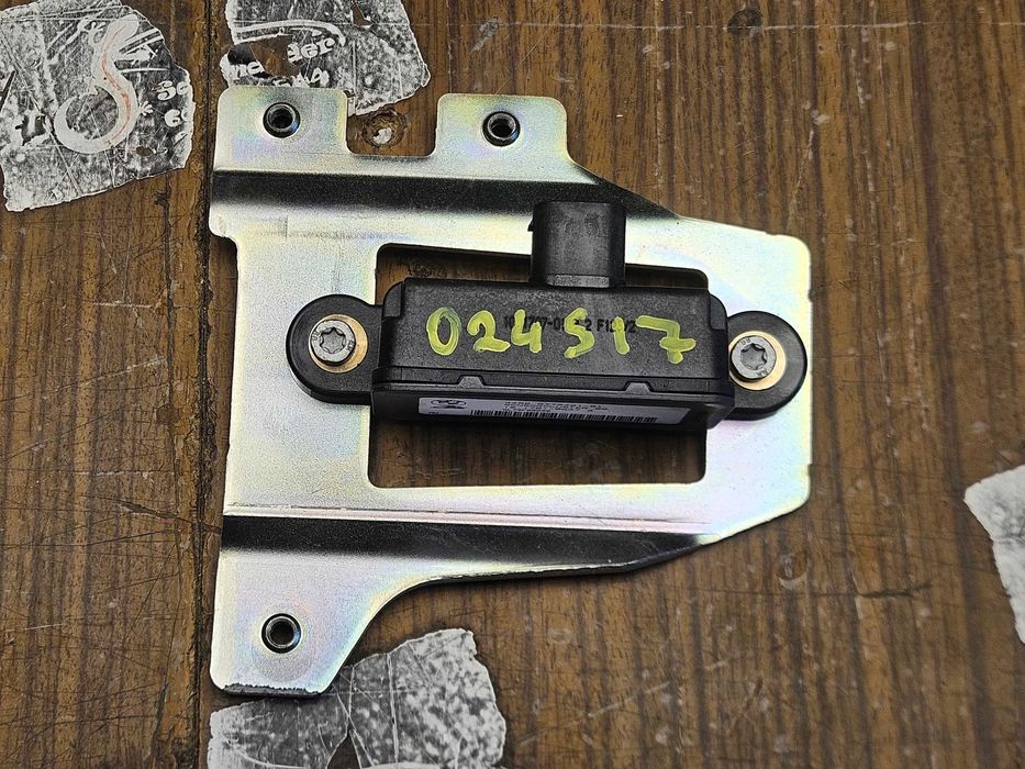 Czujnik ESP 6778421 Przyspieszenia Obrotu Sensor Czujnik BMW 1 3 E81 E87 E90 E91 E92