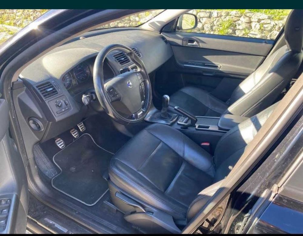 Volvo v50 em bom estado