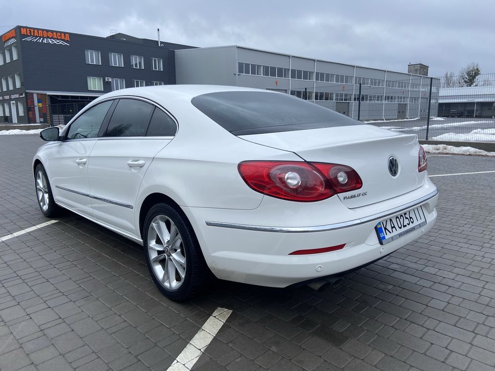 Volkswagen CC 2011