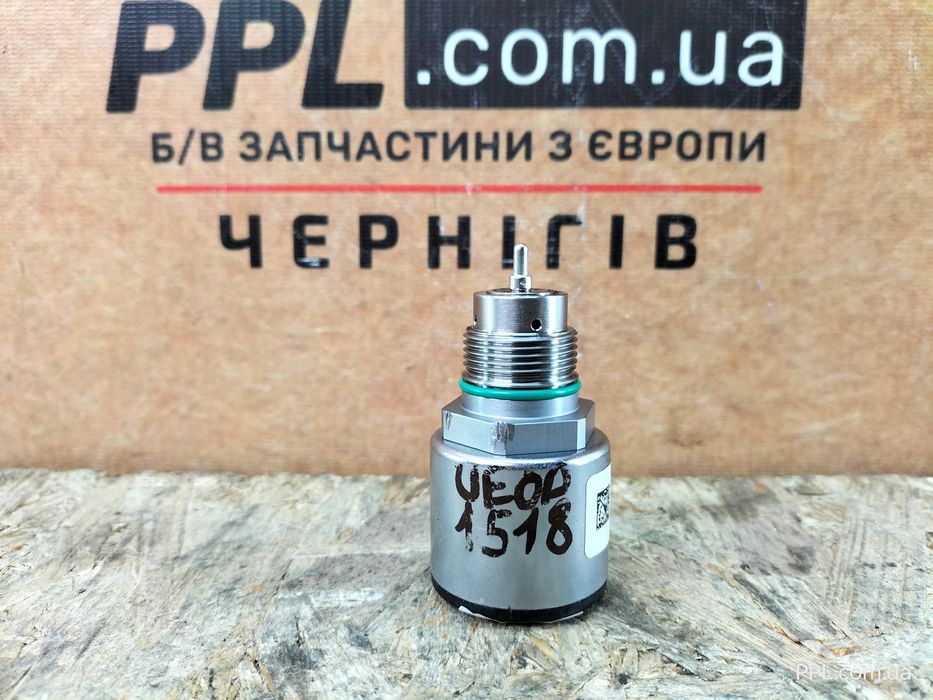 VW Crafter II 16- Датчик регулятор давления топлива в рейке 04L130764B